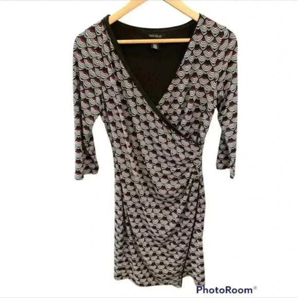 White House Back Market Faux Wrap Dress - Picture 5 of 5